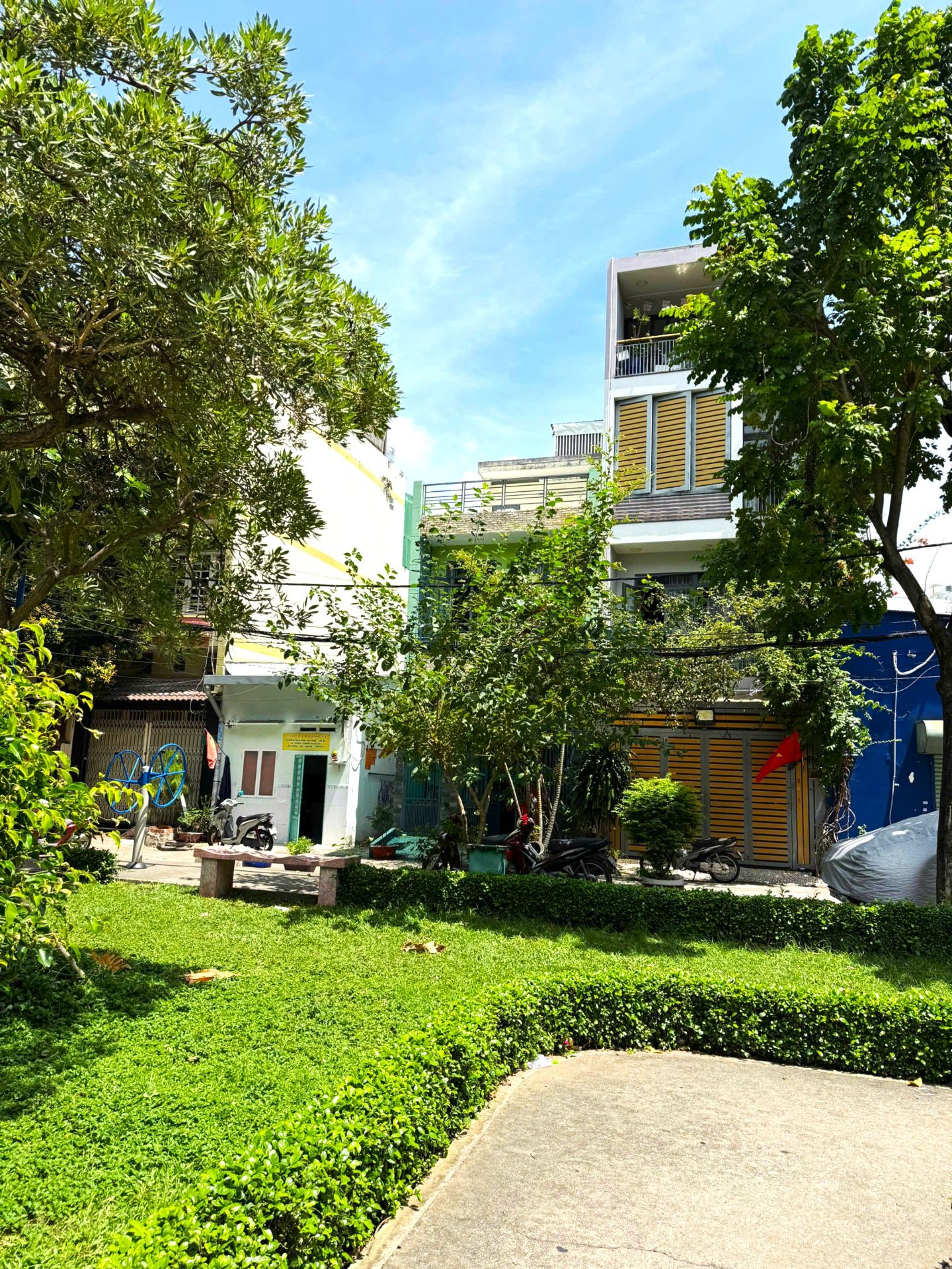 BÁN NHÀ VIP MẶT TIỀN HẺM 7M TÂN QUÝ - VIEW CÔNG VIÊN THOÁNG MÁT - GẦN CHỢ TÂN HƯƠNG