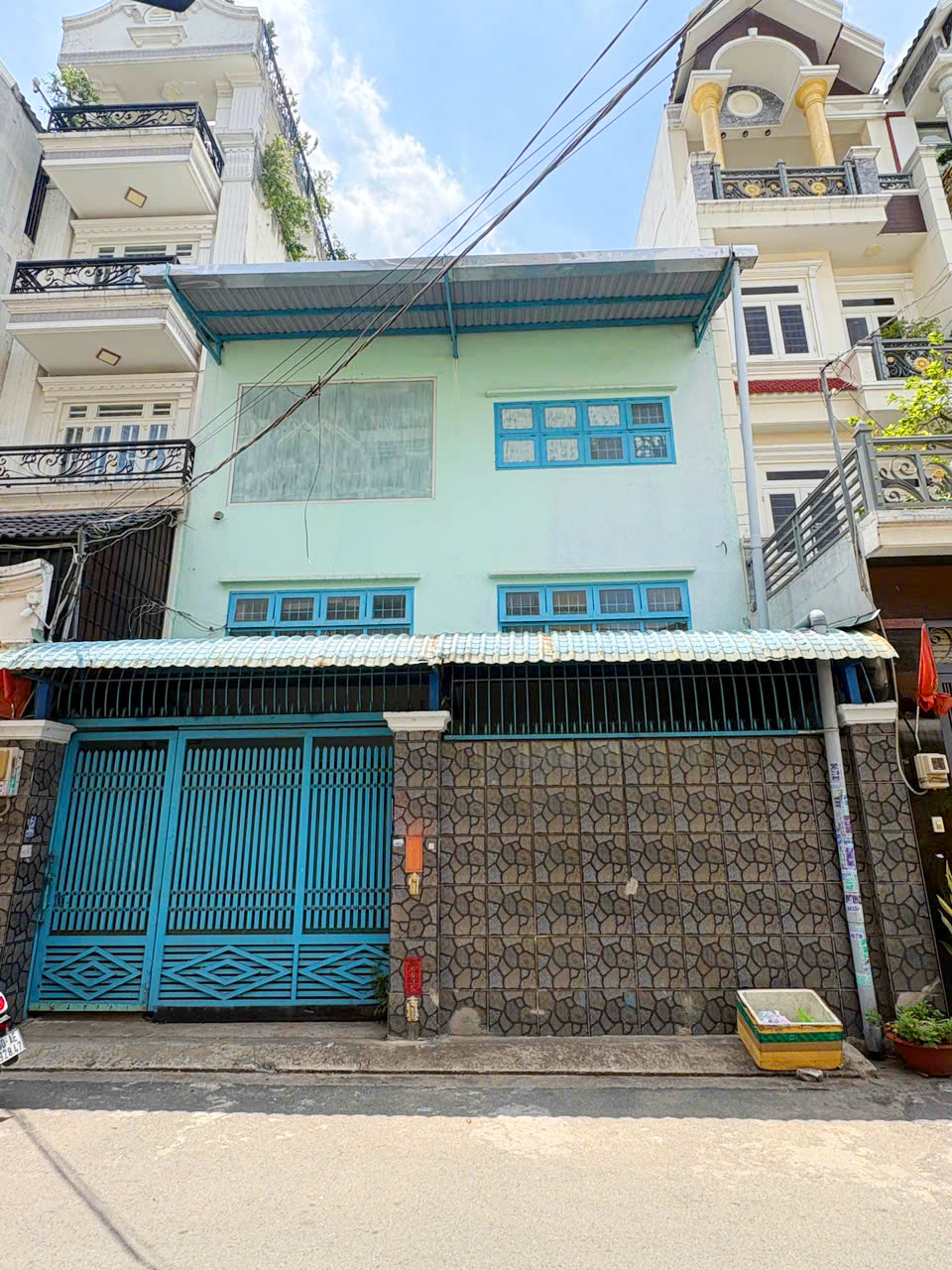 BÁN NHÀ KHO HẺM 8M THÔNG LÊ VĂN QUỚI – DIỆN TÍCH NGANG 7,9M – GIÁ 12 TỶ TL