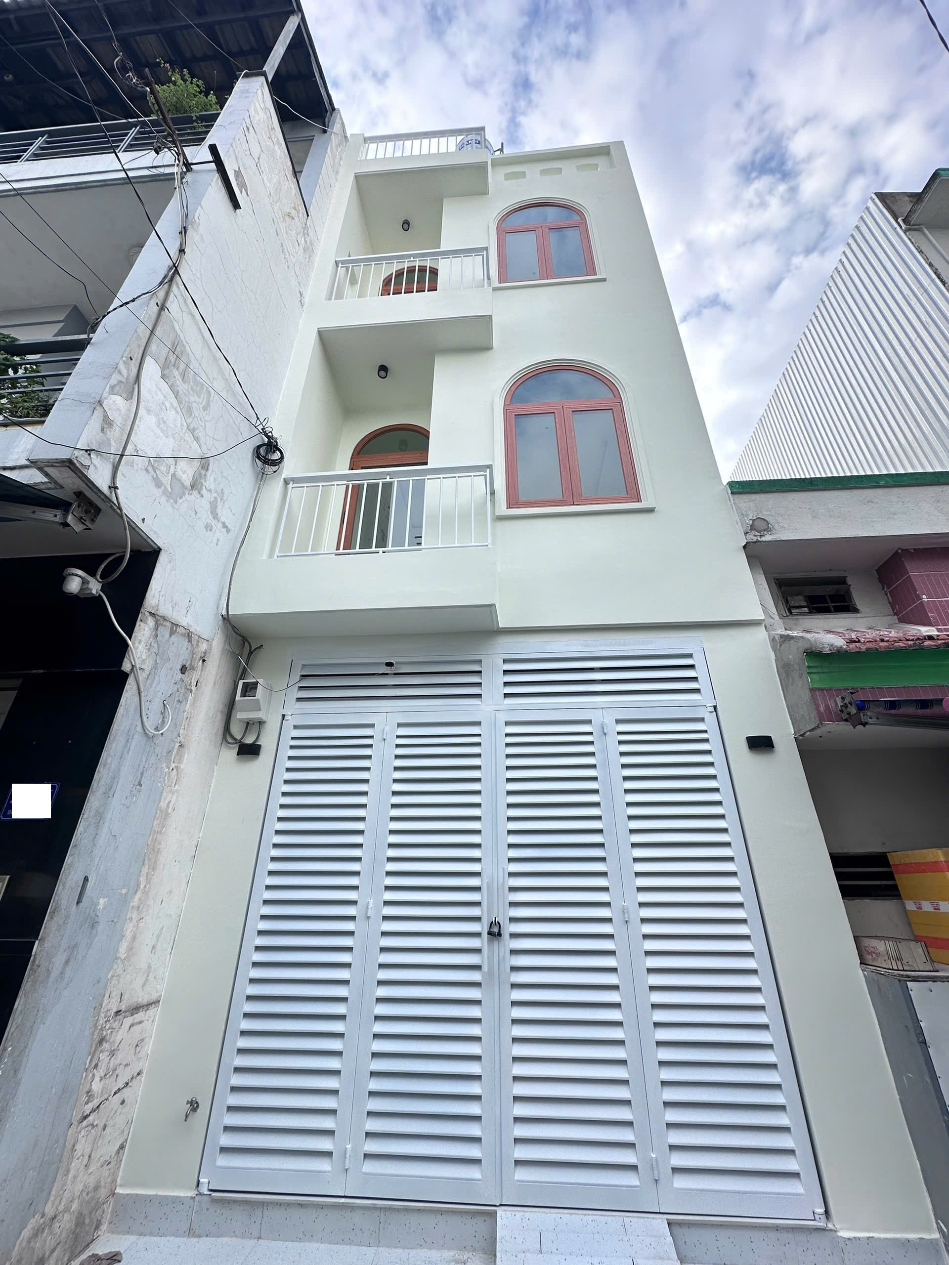 🔥 NHÀ ĐẸP ĐÔ ĐỐC LONG – HẺM Ô TÔ NÉ NHAU – 3 TẦNG – CHỈ 7.1 TỶ TL 🔥