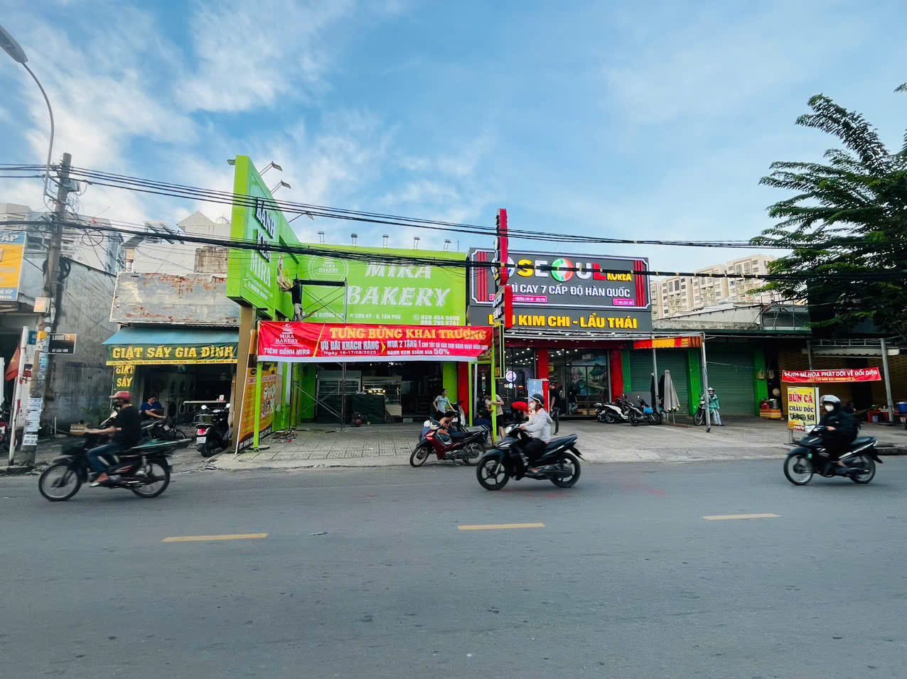 🔥BÁN NHÀ GÓC 2 MẶT TIỀN CN1 VÀ HƯƠNG LỘ 3 - 7X19M - NHÀ CẤP 4 - ĐANG CHO THUÊ 30TR/THÁNG