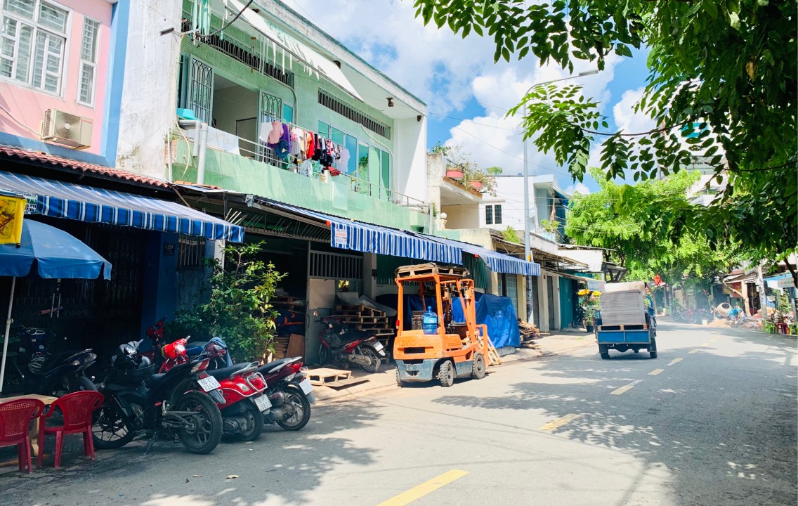 Mặt tiền Khu họ lê - Đường Lê Thiệt ( ngang 12x20m) TDT 236m