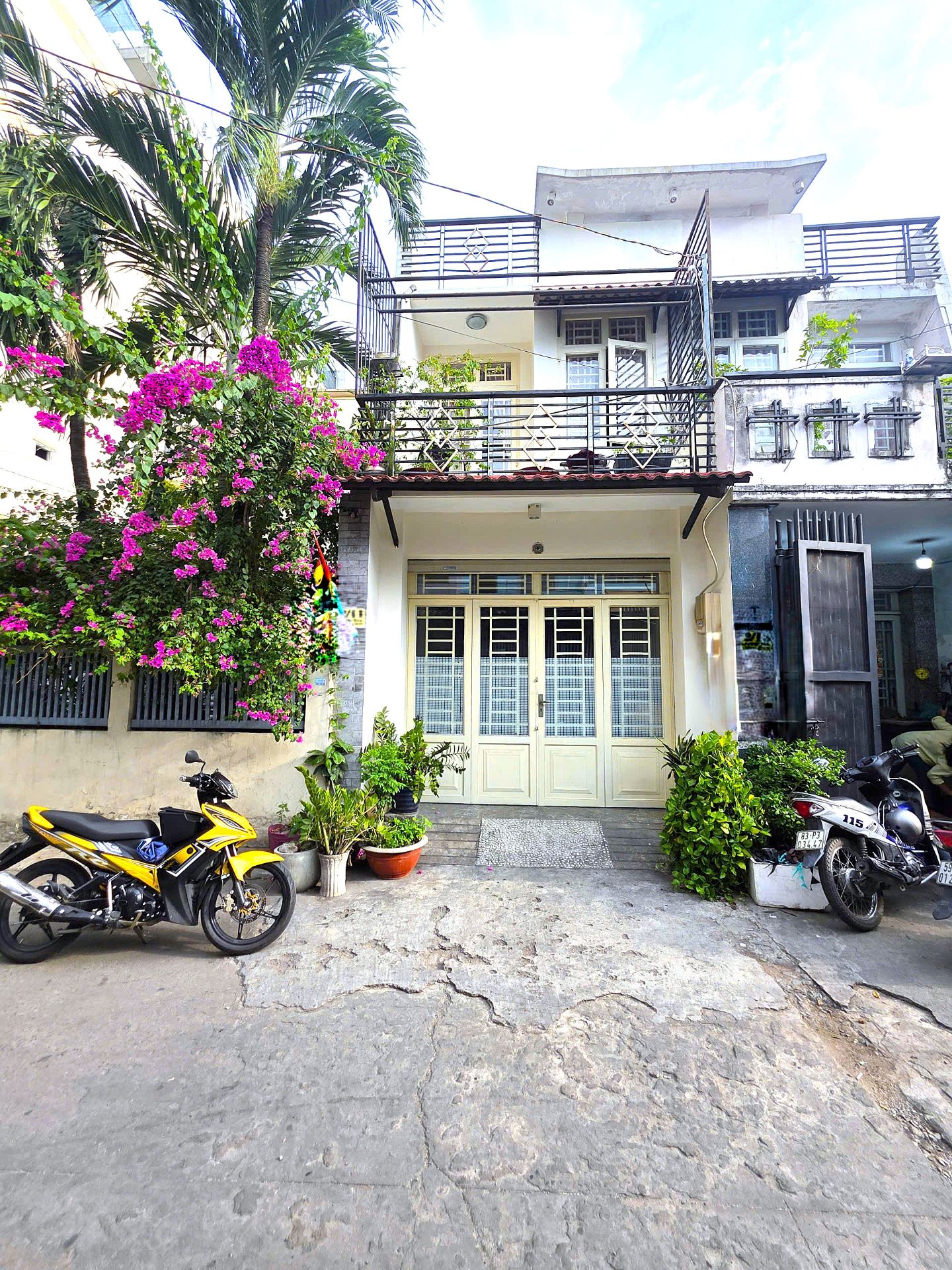 BÁN NHÀ HẺM 8M XE HƠI VÀO NHÀ – NGAY CHỢ TÂN HƯƠNG, TÂN PHÚ – DT 83M2 NHỈNH 8 TỶ