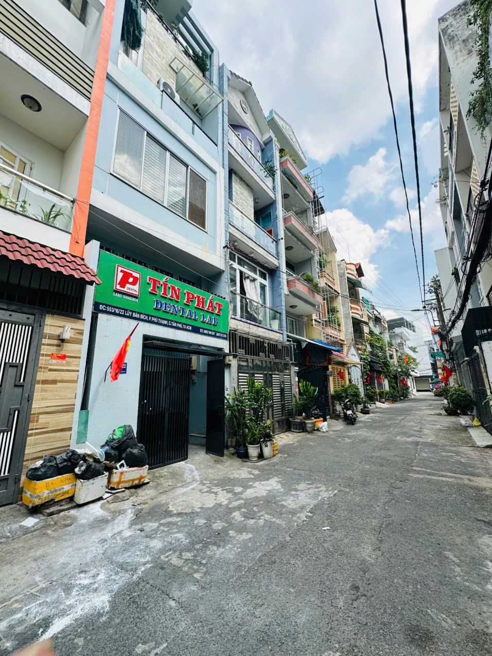 Đường 7m thông - nhà 3 tầng - Lũy Bán Bích - sát Quận 11 - 80m2 - chỉ hơn 8 tỷ