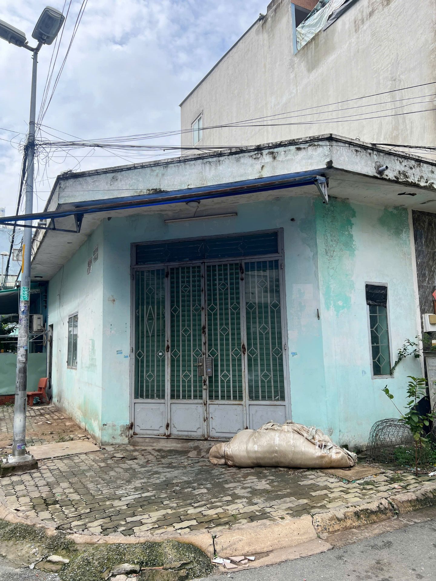 BÁN NHÀ GÓC 2 MẶT TIỀN KHU GÒ XOÀI, DT 4,5x10m GIÁ 4,4 TỶ THƯƠNG LƯỢNG.
