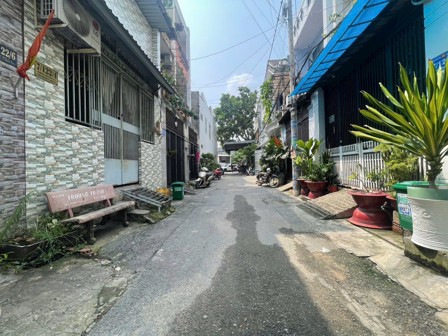 📍C.c cần bán nhà giá cực tốt HxH liên khu 5-6 dt: 4x12 phù hợp xây mới cực tốt cho thuê và giữ TS