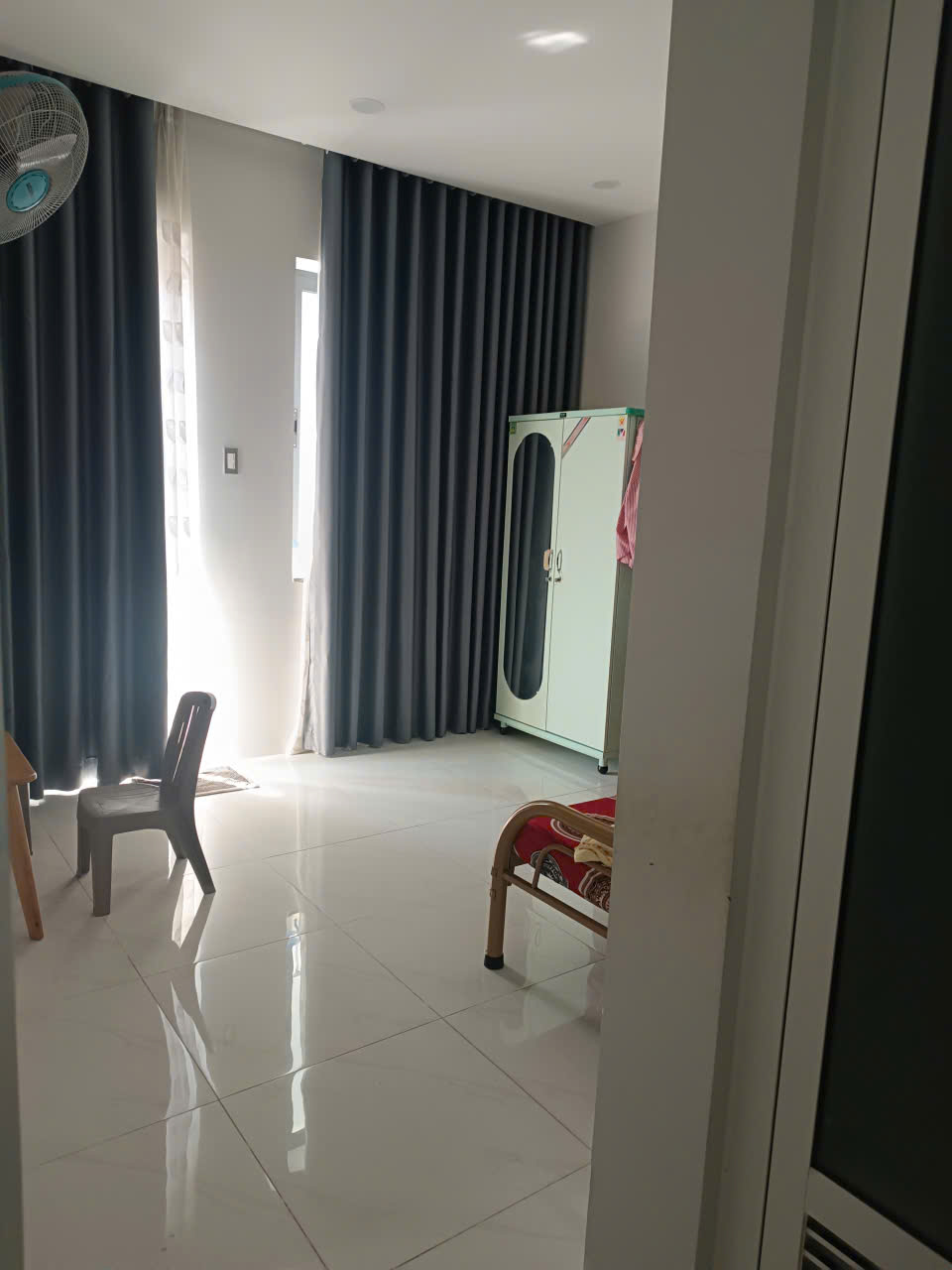 BÁN NHÀ HẺM 7M THÔNG ĐƯỜNG HÒA BÌNH – TÂN PHÚ-DT: 8X8, 3 LẦU, 6PN, GIÁ; 11 TỶ TL