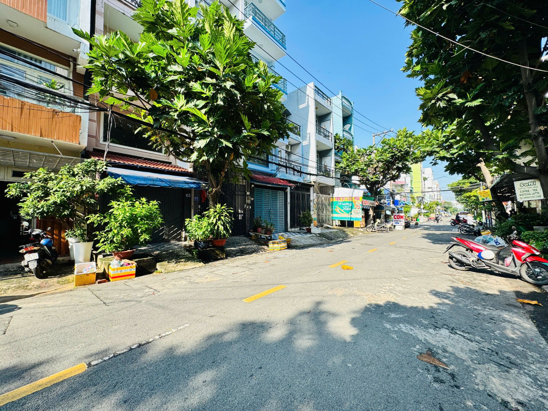 BÁN NHÀ MTNB LÊ QUỐC TRINH – TÂN PHÚ-DTST 64M, 3 LẦU+ST, 6PN, GIÁ: 9.8 TỶ TL