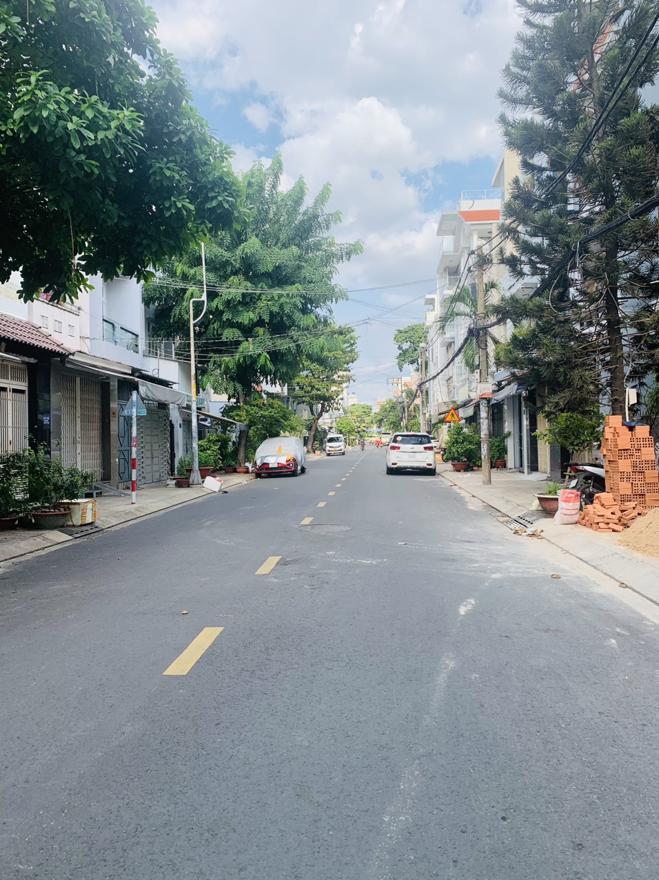 MT nội bộ Lê Niệm, 3.9x18m, TDT 73.3m², 2 lầu, đường 13m thông, giá 8,5 tỷ TL