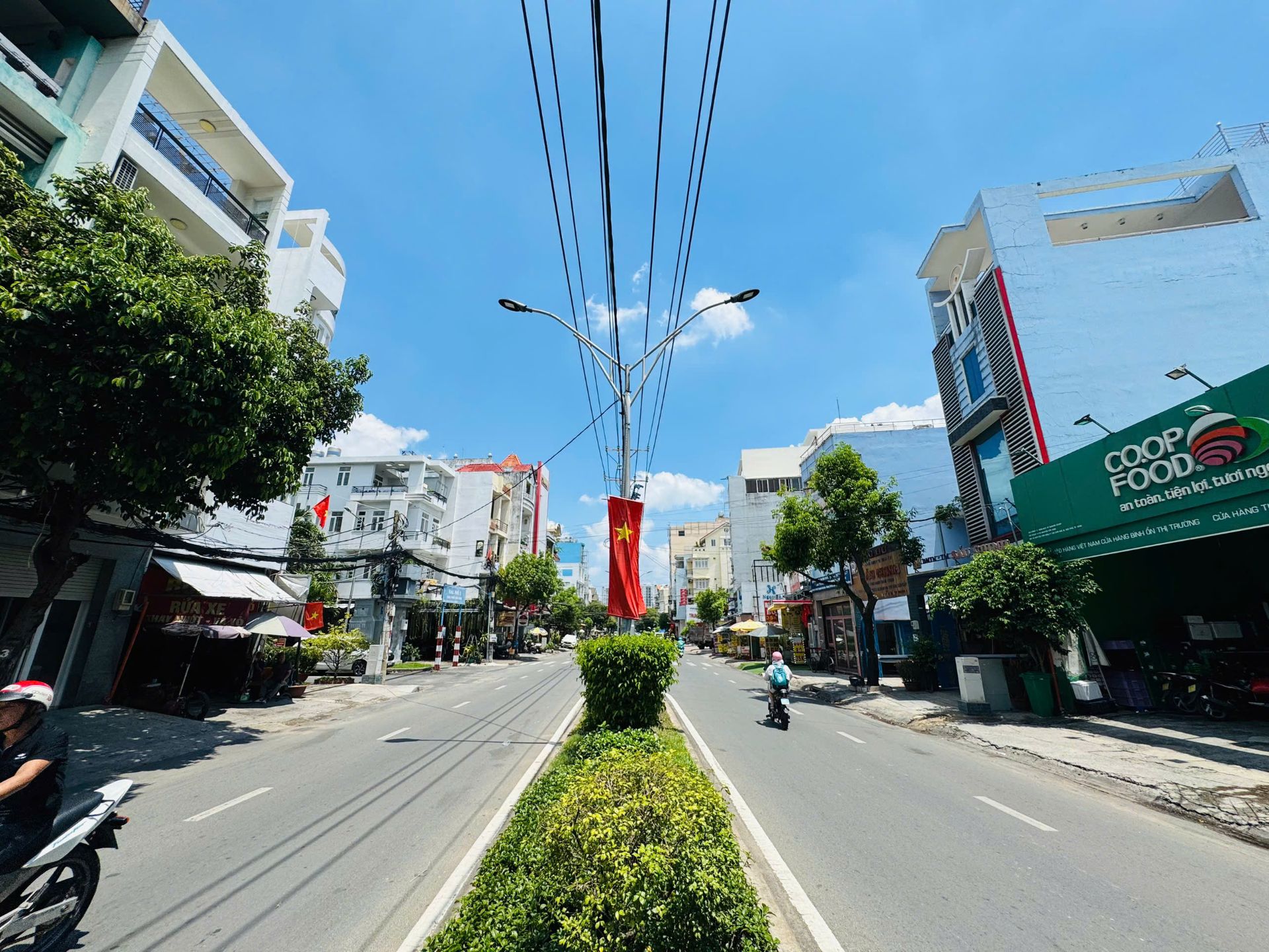 MTKD Nguyễn Cửu Đàm, 4x15m, TDT 59.4m², 2 lầu ST, DTS 269.7m², giá 13 tỷ