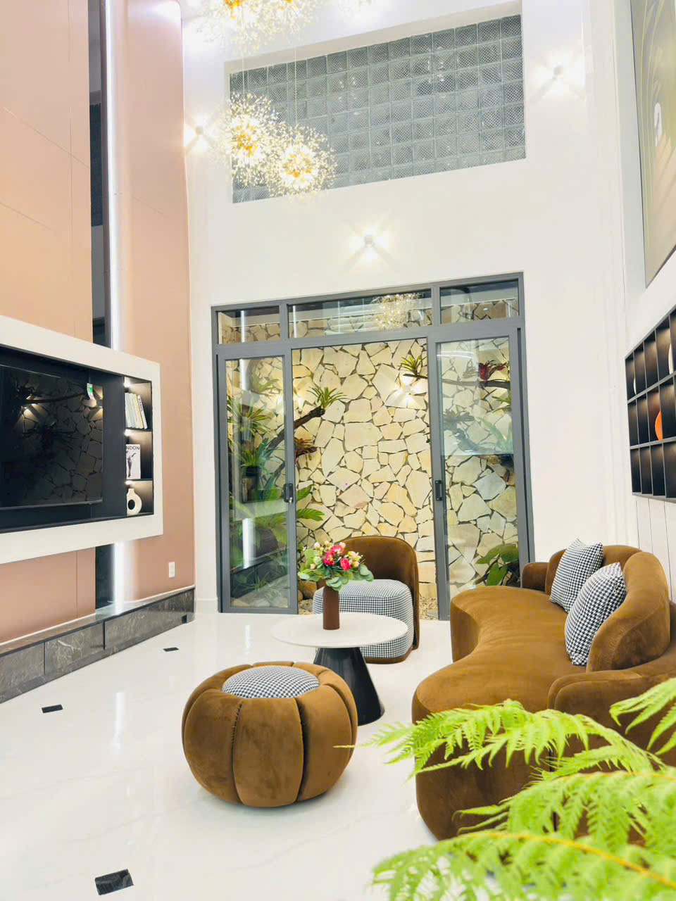 Hẻm 7m thông đường Tô Hiệu P Phú Thạnh dt 4mx15m 3,5 tấm giá 9,3 tỷ