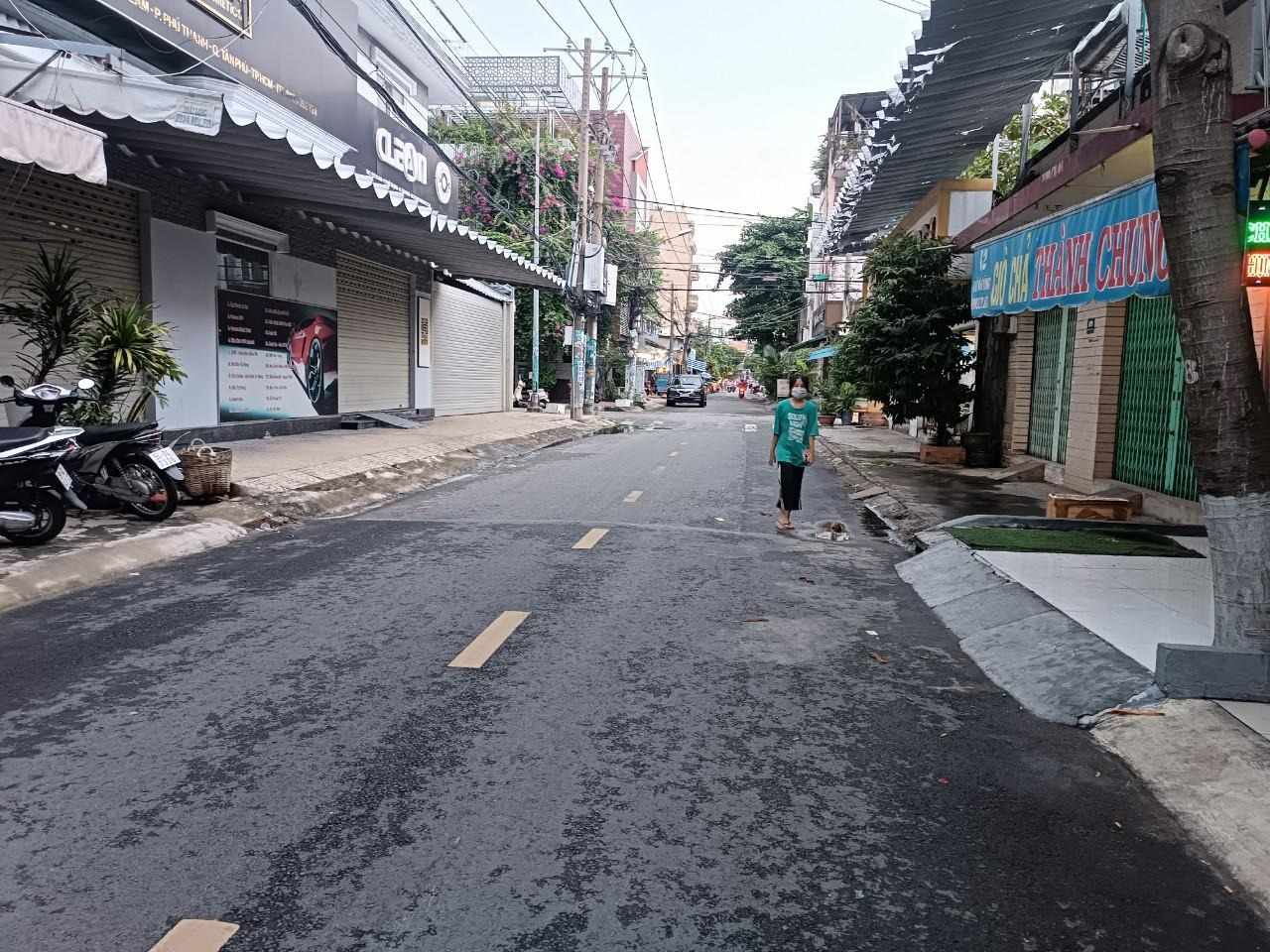 🏡 BÁN NHÀ PHAN ĐÌNH PHÙNG. Diện tích: 4 x 17m. Kết cấu: 3,5 tấm